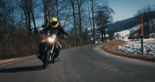 MOTRON MOTORCYCLES Autriche Moto 16 310x165 Autocollant de vitesse obligatoire dans le véhicule?