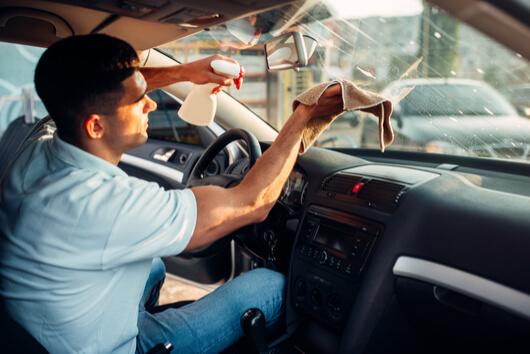 scheiben reinigen auto Innenraumreinigung: Das ist notwendig für ein gepflegtes Auto