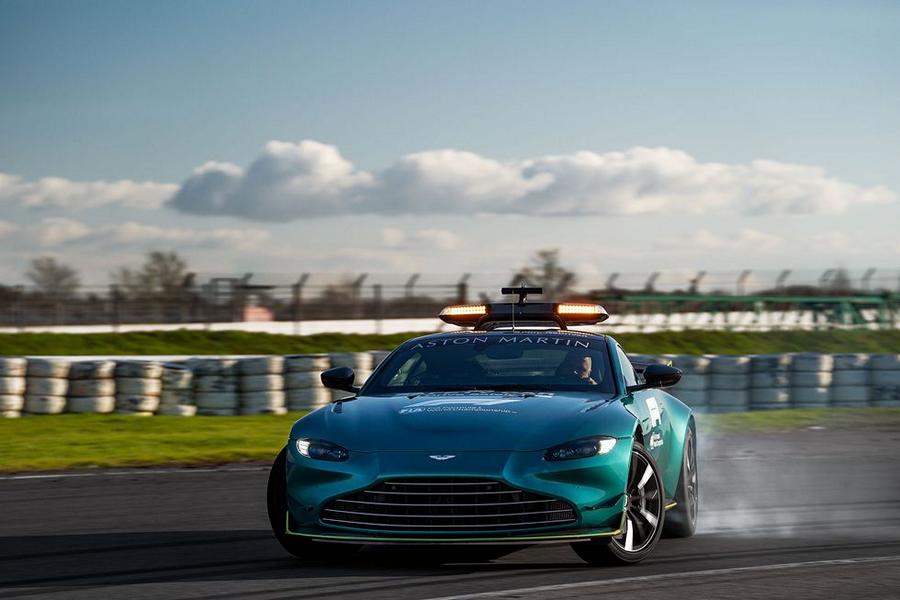 Voiture de sécurité officielle de Formule 2021 1: Aston Martin!