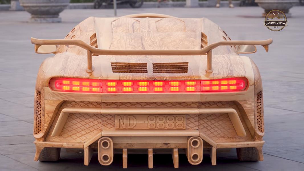 Video: Crazy Bugatti Centodieci as a W16 wooden hypercar!