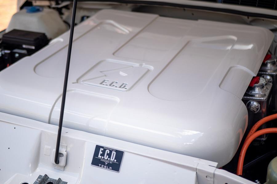ECDECC Range Rover Classic Tesla Electric Drive Electric Mod Tuning 6