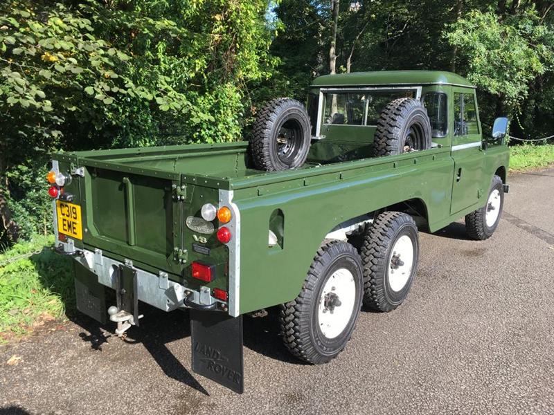 ¿Land Rover Defender como camioneta 6 × 6? ¡Ya en 1981!