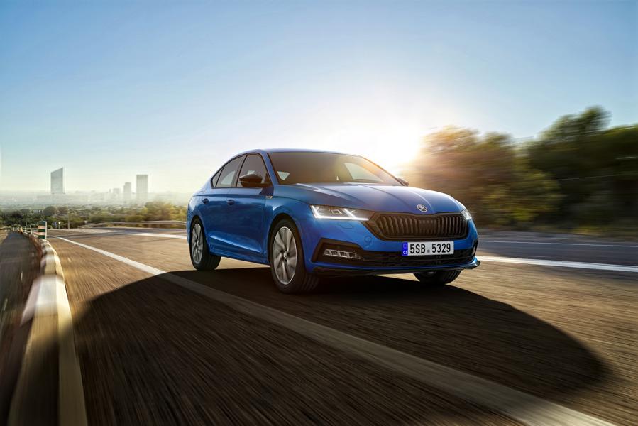 RS optics without extra charge: The Skoda Octavia Sportline!