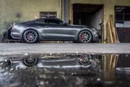 Jantes fluides sur la Mustang GT sur Ultralight Project 2.0