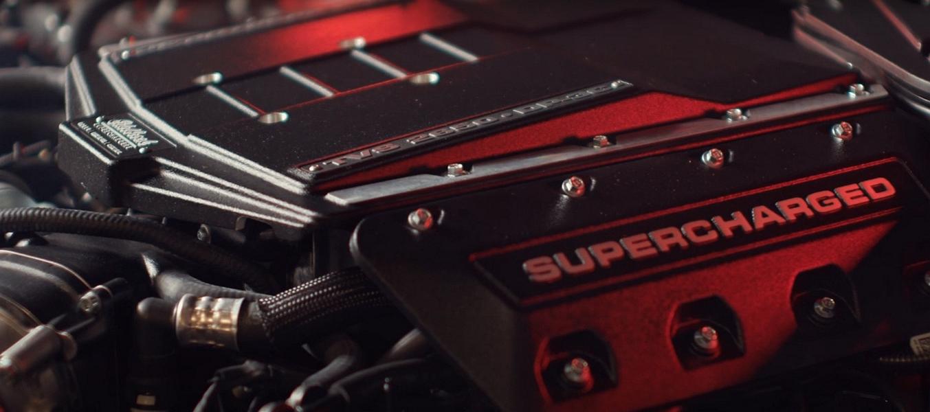 Video: Edelbrock-Kompressor im Ford Mustang GT (V8)