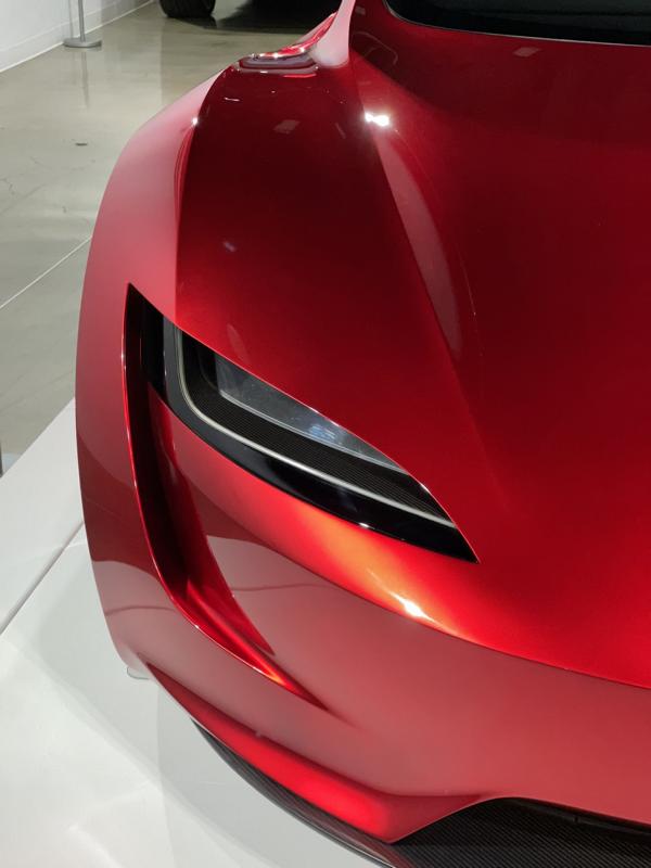 SpaceX Paket Am 2022 Tesla Roadster 1