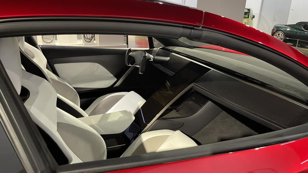 SpaceX Paket Am 2022 Tesla Roadster 3