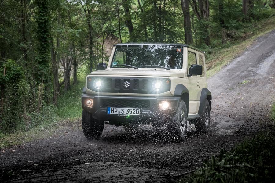 Suzuki Jimny nasce come veicolo commerciale in Germania