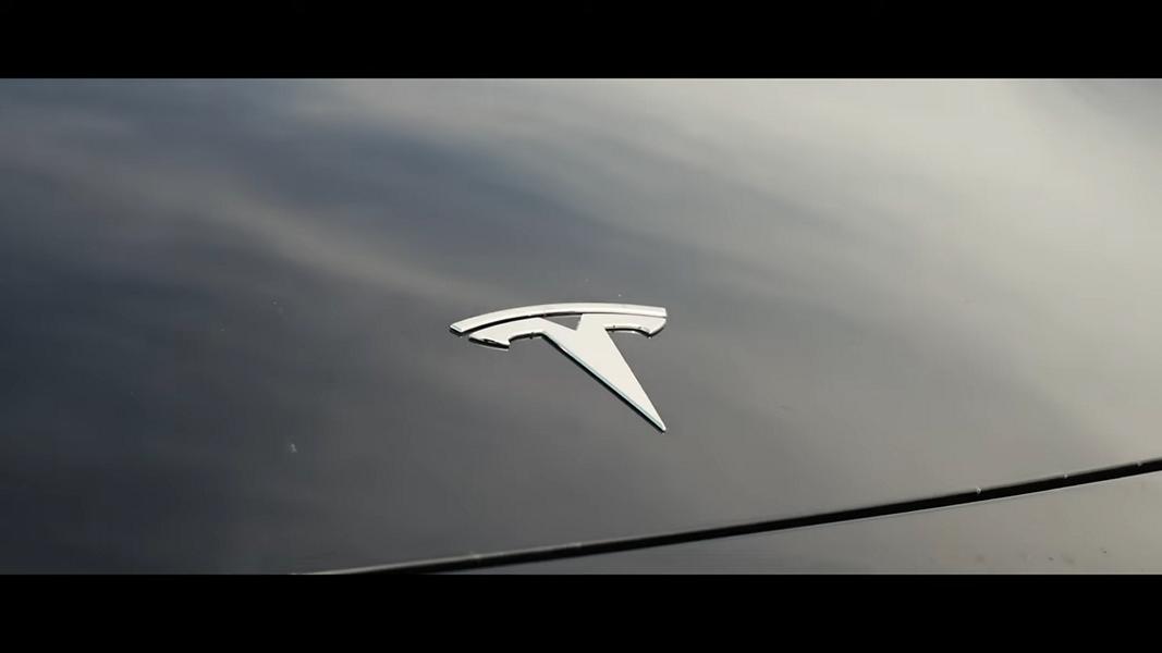 Video: rendimiento del Tesla Model 2021 3 contra Audi R8 Spyder