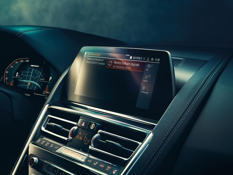 Nuovo aggiornamento software remoto per 1,3 milioni di BMW.