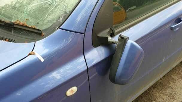 Hit-and-run Accident Note Leave Penalty Mirror Broken E1624267342533