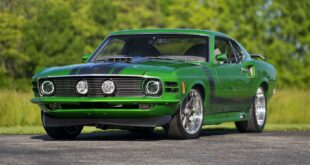Metallic green 1970s Ford Mustang with Coyote V8 header 310x165 Restomod BiTurbo Pontiac Trans Am with insane 1.400 PS!