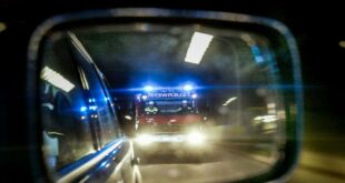 Einsatzfahrzeug blockieren behindern Strafe 310x165 Einsatzfahrzeug mit Blaulicht & Sirene das gilt es zu beachten!