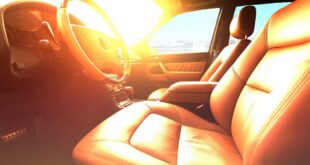 Hitze Fahrzeug Sonne Interieur Sommer heiss e1627031236712 310x165 Hitzestau im Auto: So kühlen Sie das Fahrzeug schnell ab
