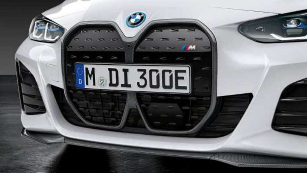 BMW I4 M50 con componenti M Performance 1