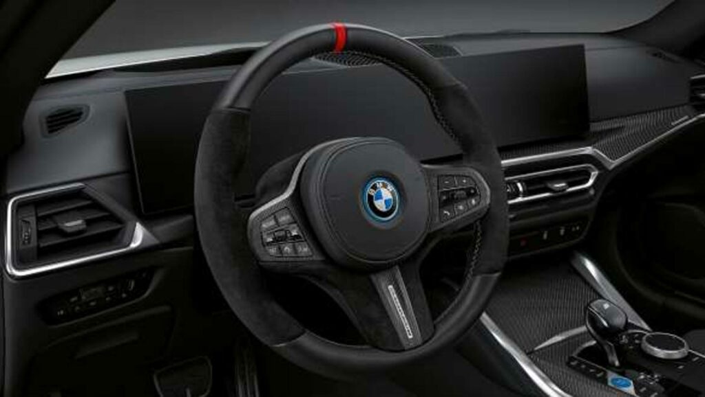 BMW I4 M50 con componenti M Performance 5