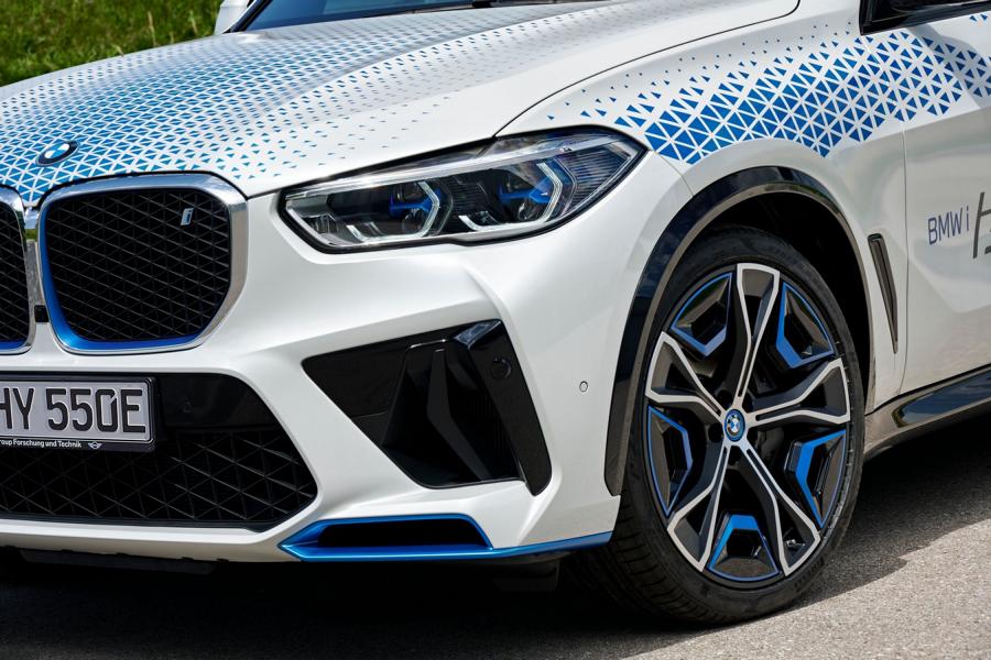 BMW IX5 Hydrogen Wasserstoff 2021 7