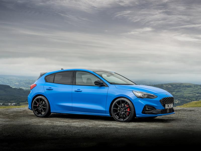 Sporty: Ford Focus ST Edition with threaded suspension!