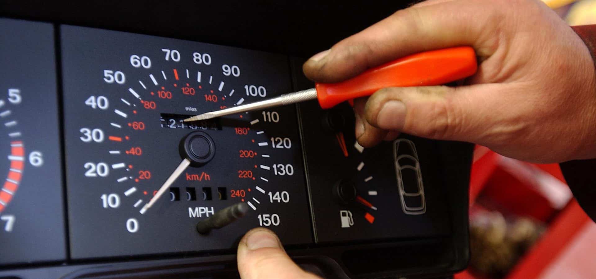 ADAC demands: Speedometer manipulation must come to an end!
