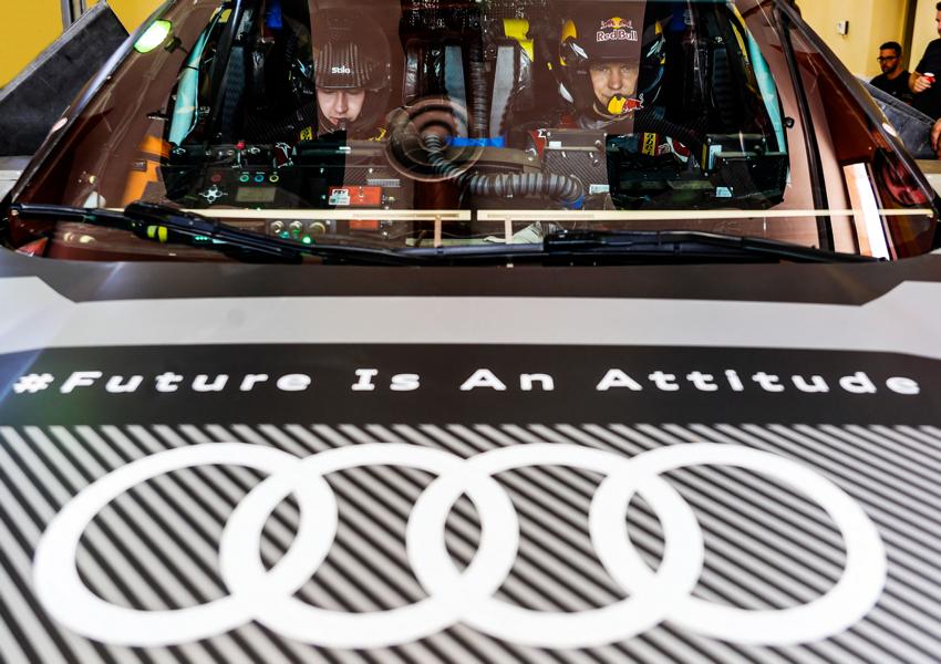 Audi RS Q e-tron w teście w Maroku: upał i burze piaskowe!
