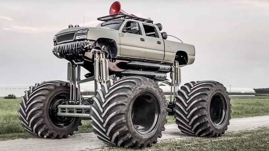 Video: Monstermax 2 weighs 22 tons and is huge!