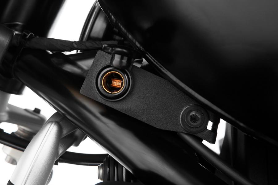 On-board socket for the BMW R nineT from Wunderlich!