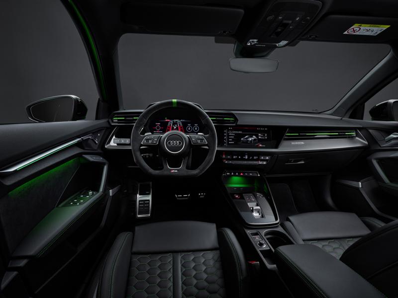 2022 Audi RS 3 Limousine 4