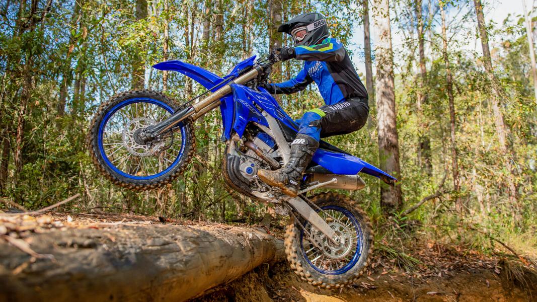 2022 YAM WR450F EU DPBSE ACT 002 03 Preview