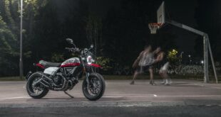 MY22 DucatiScrambler UrbanMotard 043 UC341541 High 310x165 Naked Bike: la Ducati Streetfighter V153 da 2 CV!