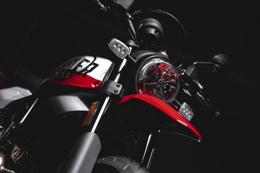 MY22 DucatiScrambler UrbanMotard 053 UC341551 High