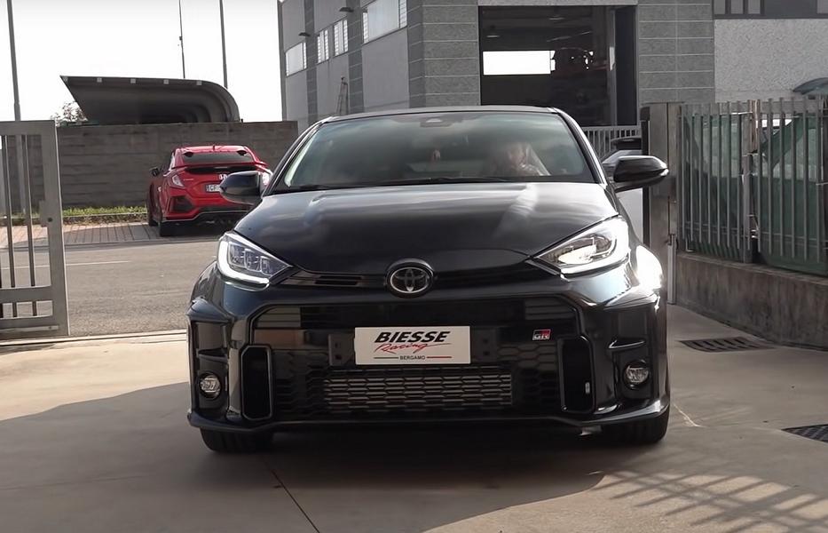 Video: 315 PS Toyota GR Yaris mit Akrapovic Sportauspuff!