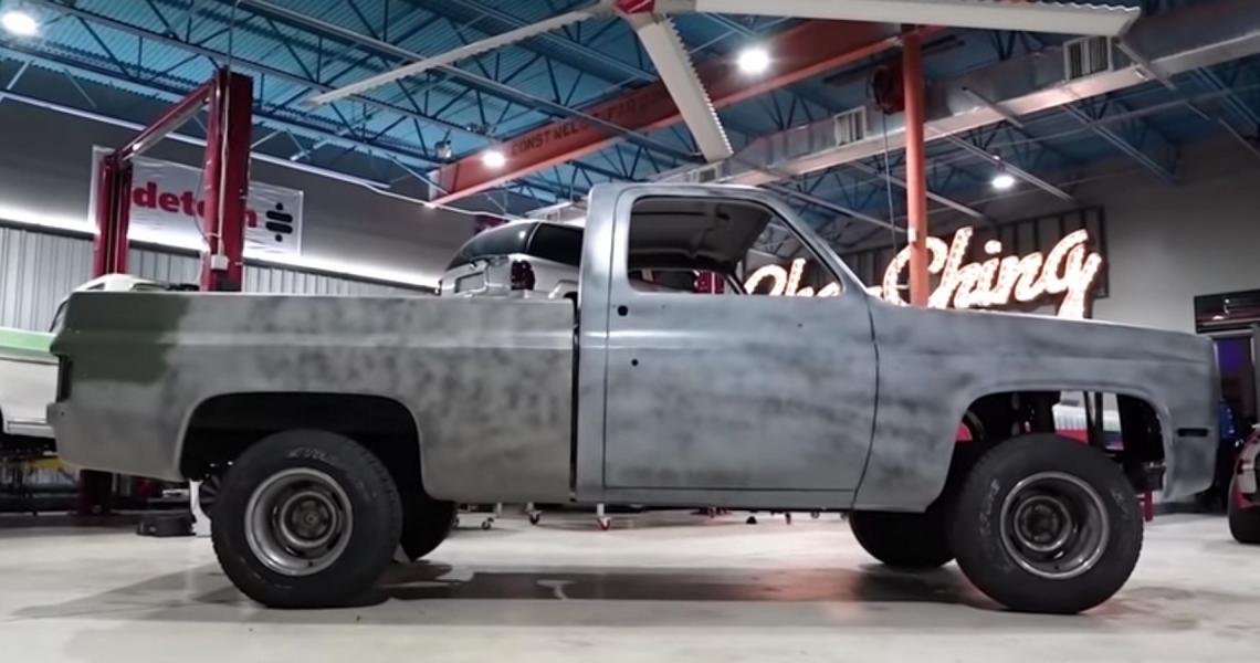 Video: 900 PS Chevrolet C10 Pickup for the SEMA Show 2021!