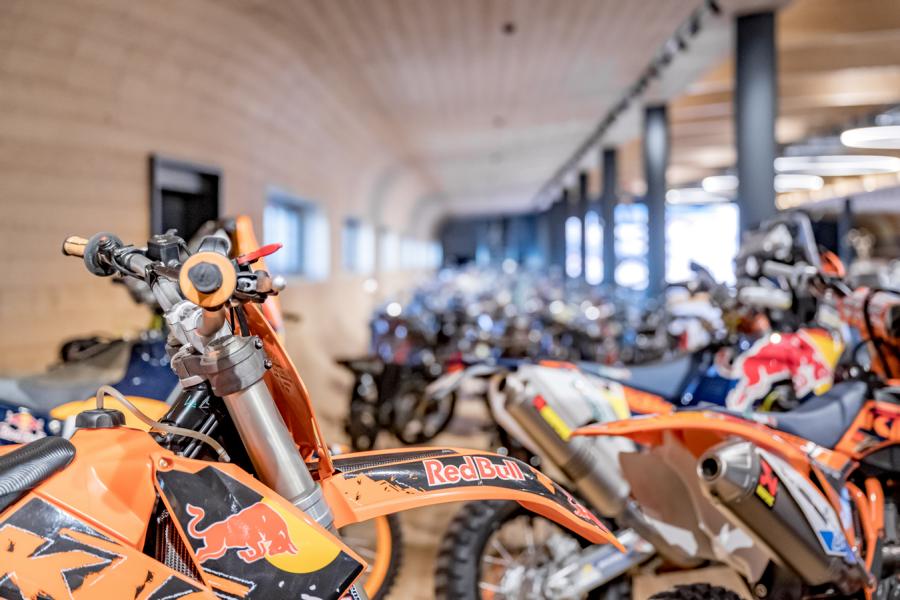 KTM Motohall jetzt auch in Hochgurgl 3 KTM Motohall jetzt auch im Top Mountain Motorcycel Museum!