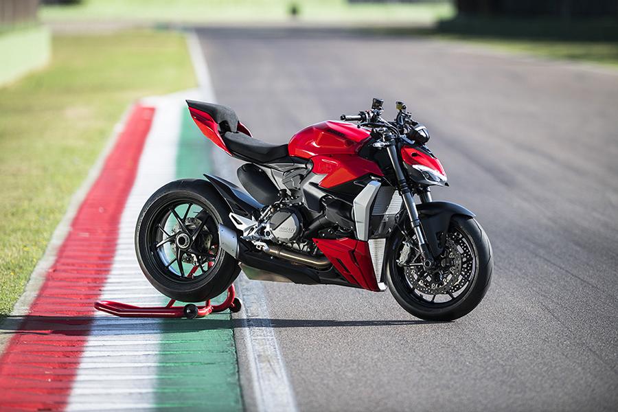 Naked Bike Ducati Streetfighter V2 2022 22 Naked Bike: die 153 PS Ducati Streetfighter V2!