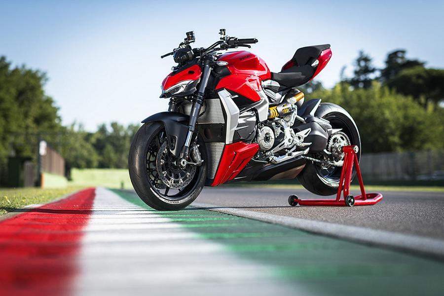 Naked Bike Ducati Streetfighter V2 2022 25