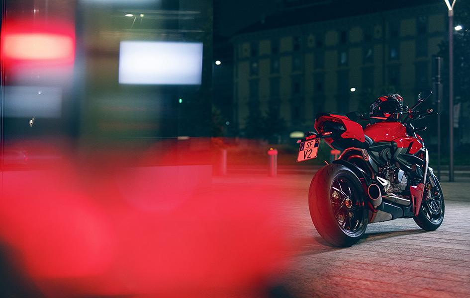 Naked Bike Ducati Streetfighter V2 2022 35 Naked Bike: die 153 PS Ducati Streetfighter V2!