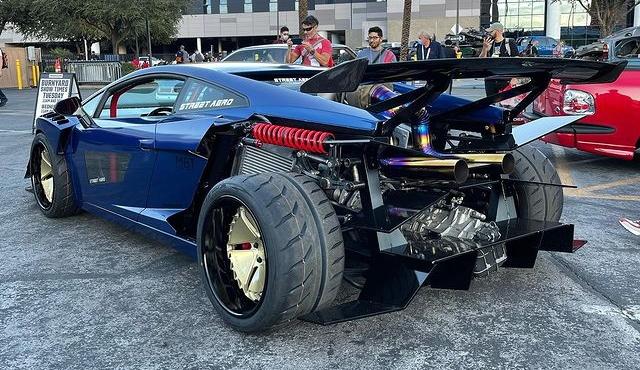 ¡Lamborghini Gallardo de fuselaje ancho con motor 1.500JZ de +2 PS!