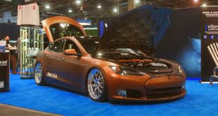 En-tête de conversion d'échange d'essence Tesla Model S ICE T Chevy V8 310x165 Vidéo: 700 HP BMW M6 contre 800 HP Toyota GR Supra!