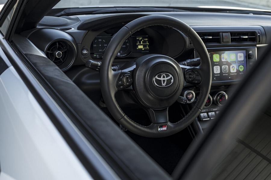 Aperçu : Toyota montre les premières images du nouveau GR 86 !