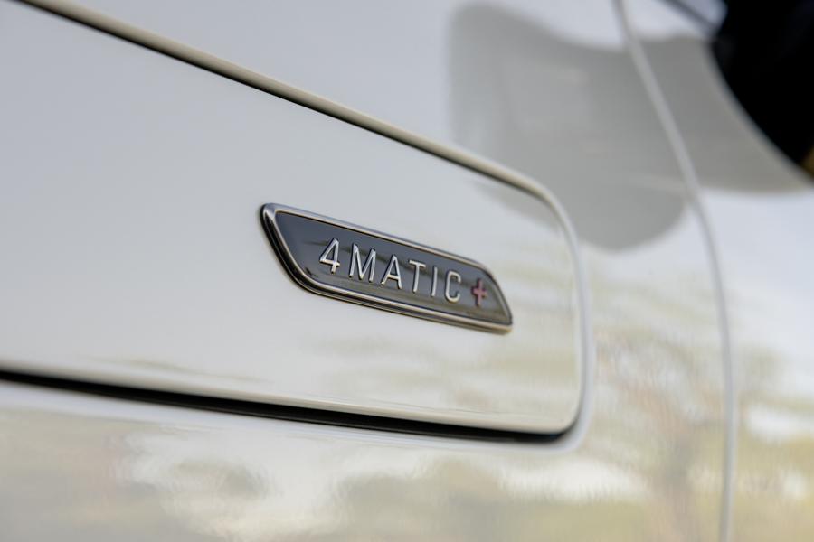 Mercedes-AMG EQS 53 4MATIC + con trazione elettrica a batteria!