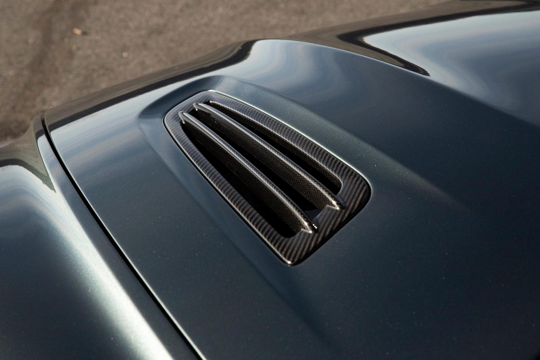 Aston Martin Vanquish Zagato Coupes Tuning 20 Verkauft: edles Aston Martin Vanquish Zagato Coupé!