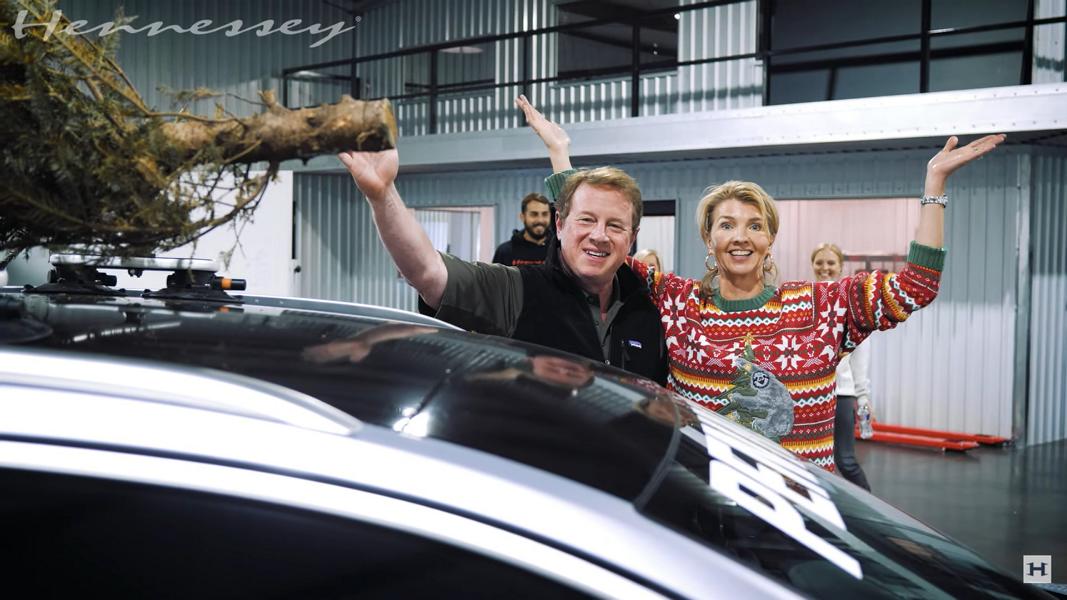 Video: Hennessey 800 PS Audi RS 6 Avant mit Weihnachtsbaum!