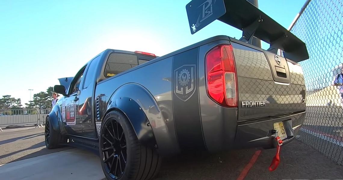 Nissan Frontier Widebody LS Chevy V8 5 Video: Nissan Frontier Widebody mit 700 PS LS Chevy V8!