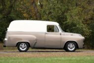 1954 Dodge Town Panel with a 5,7 liter Chevy V8!