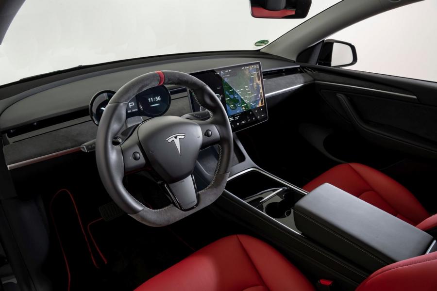 Startech digitales Kombiinstrument Tesla Model Y Model 3 Lenkrad 1 Startech zeigt sein digitales Kombiinstrument für Teslas!