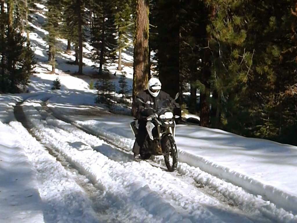 motorrad winter Roller schnell eis fahrtipps 2 e1638635231562 Im Winter unterwegs mit Motorrad oder Roller!