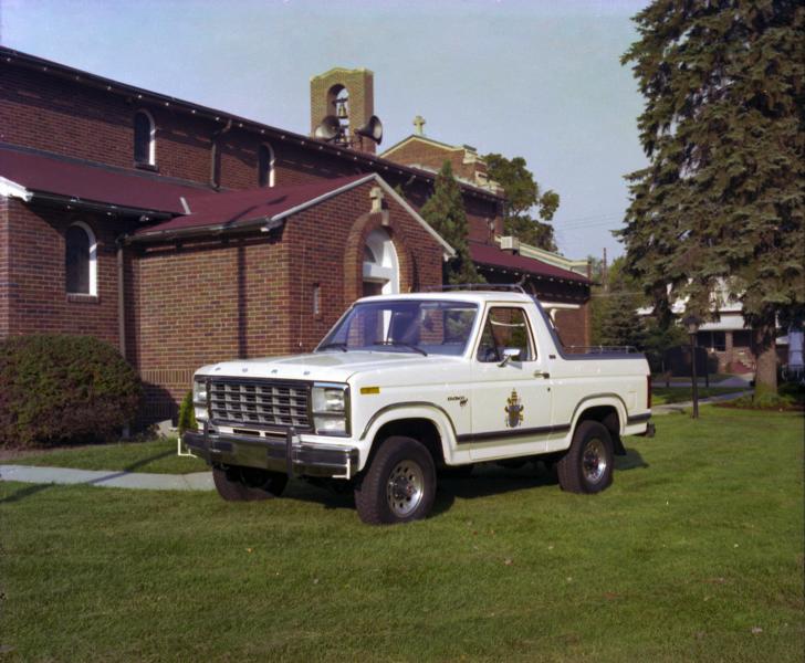 1980 Custom Ford Bronco Pope 02 A