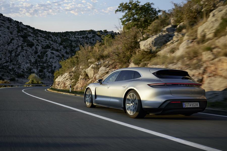 2022 Porsche Taycan Sport Turismo Tuning 6