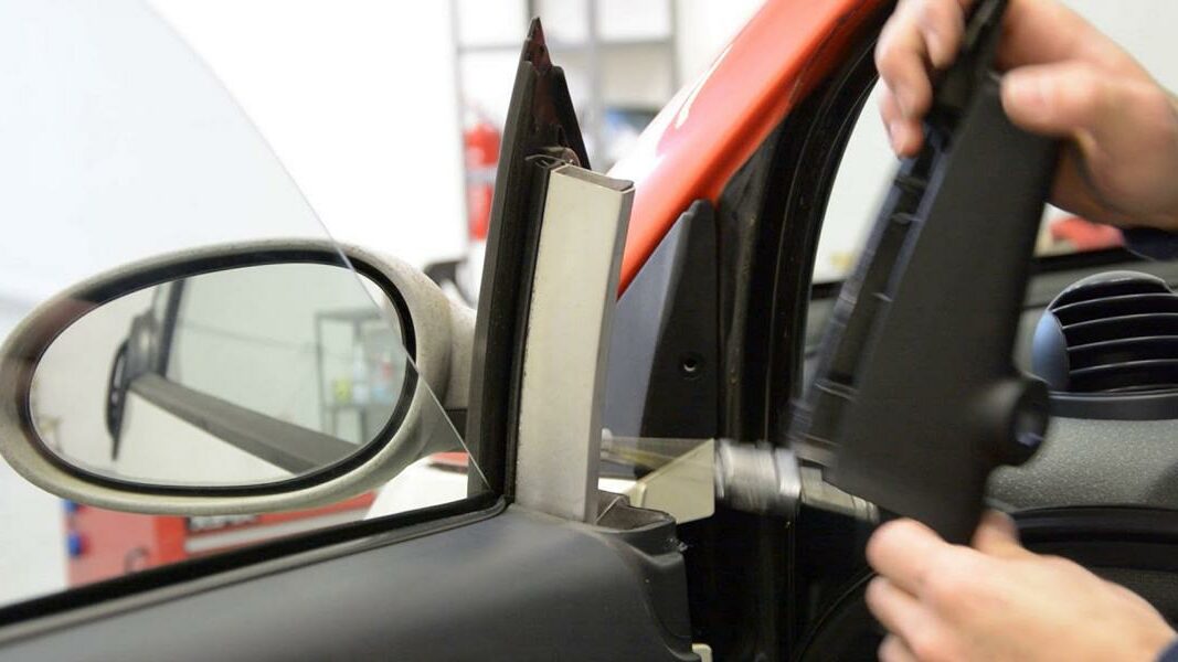 Change The Outside Mirror, How Much Does It Cost To Repair A Side Mirror On Car