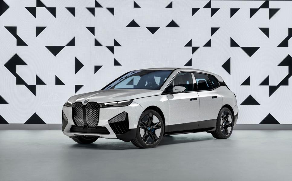 Continental-Technologie im Elektrofahrzeug BMW iX schafft innovatives Nutzererlebnis